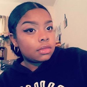 Meet your Posher, Amilliana